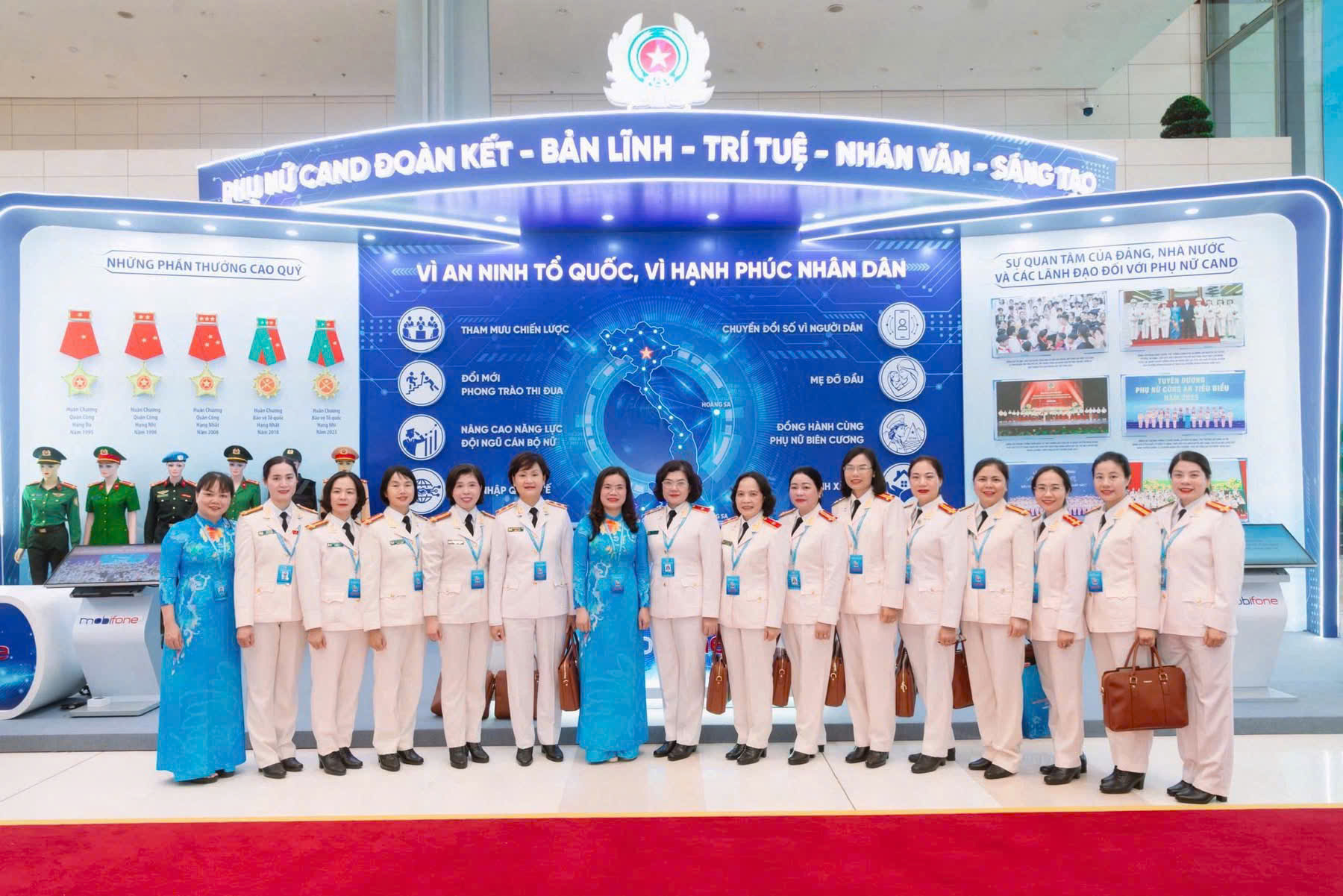 Trưởng ban Phụ nữ Công an thành phố dự Đại hội đại biểu Phụ nữ toàn quốc lần thứ XIV